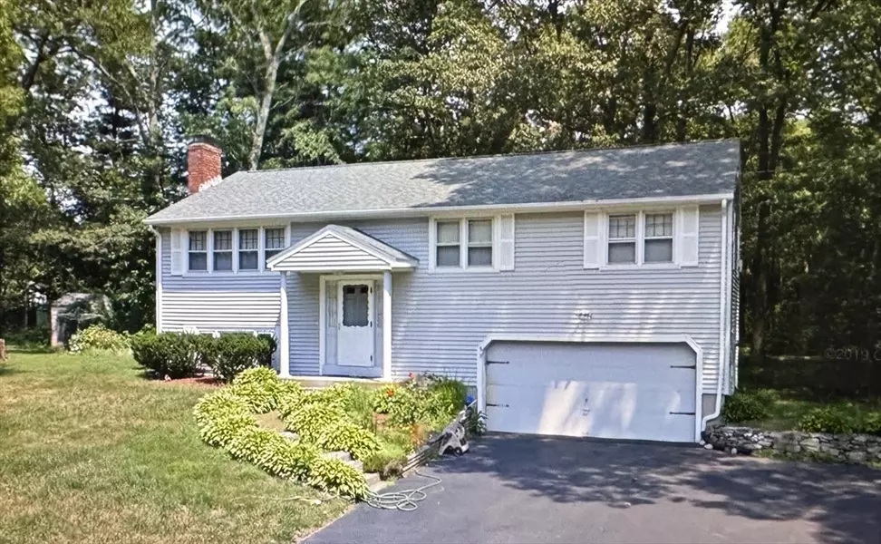 98 Sunset Drive, Northborough, MA 01532