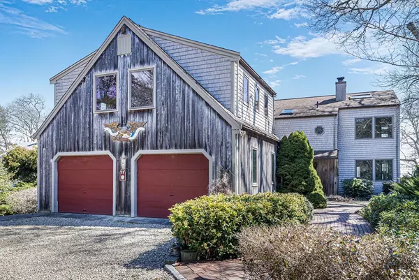 11 Fells Road, Falmouth, MA 02540