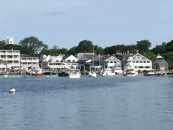 Edgartown, MA 02539,32 14th St S
