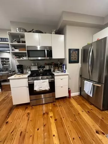 Marblehead, MA 01945,182 Pleasant #1