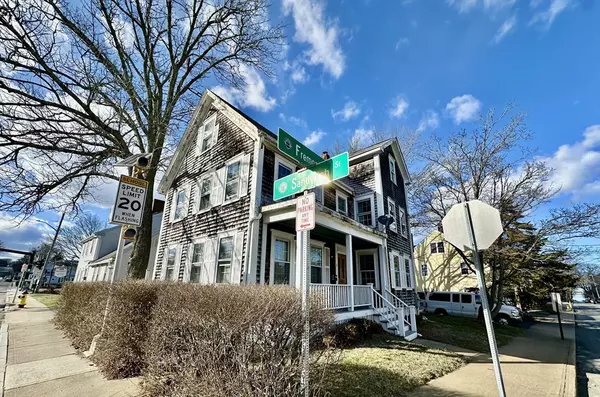 2 Fremont St, Plymouth, MA 02360