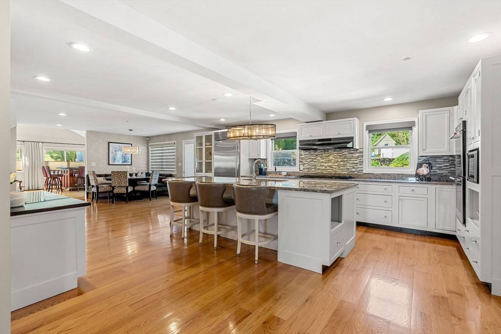Danvers, MA 01923,24 Lakeview Avenue