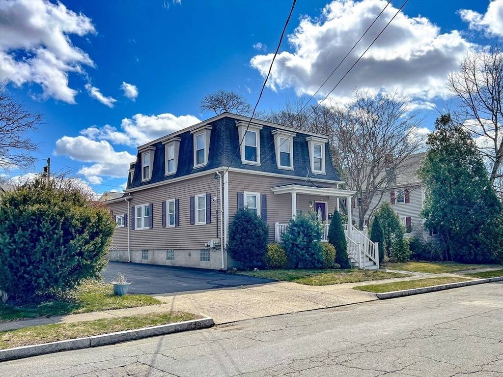 New Bedford, MA 02745,14 Maywood St
