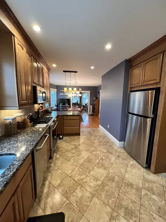 Winthrop, MA 02152,158 Highland Ave