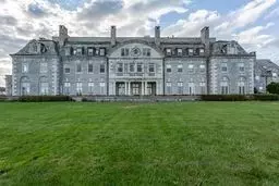 Dartmouth, MA 02748,48 North Shore Drive #4