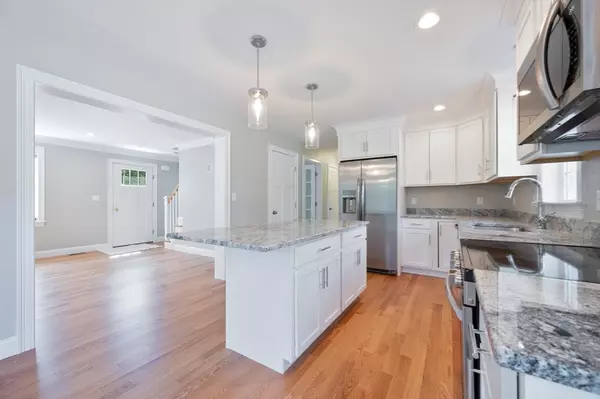 Middleboro, MA 02346,285 Wareham Street