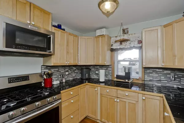 Amherst, MA 01002,1427 S East St