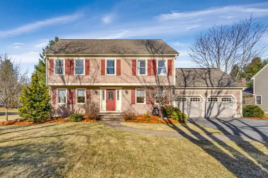 13 Bridle Path, Franklin, MA 02038