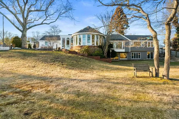 330 Long Pond Dr, Yarmouth, MA 02664