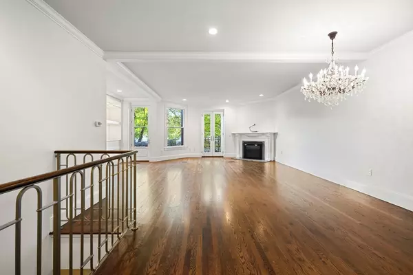 Boston, MA 02115,408 Beacon St #1