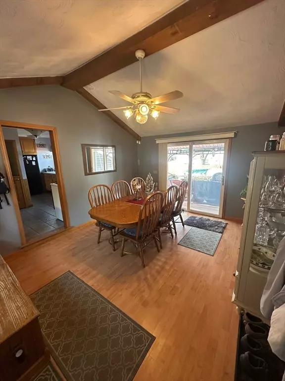 East Longmeadow, MA 01028,9 Theresa