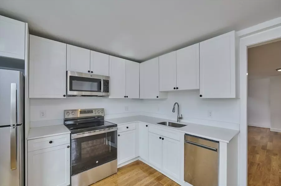 50 Division St, Chelsea, MA 02150