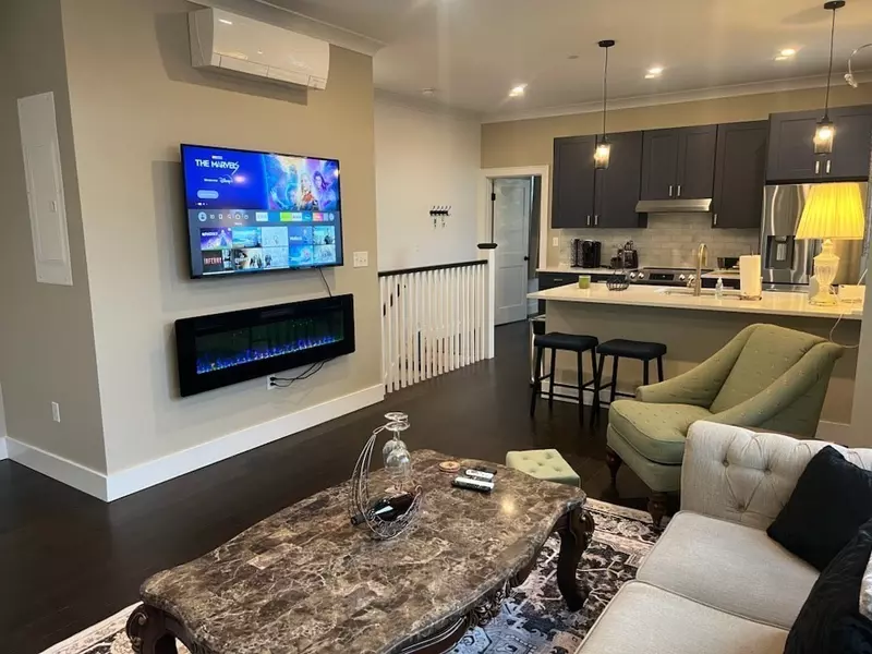 19 Suffolk St. #3, Chelsea, MA 02150