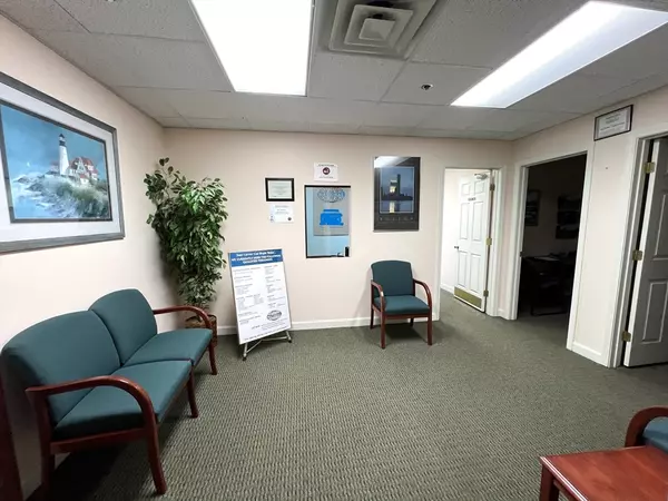 Woburn, MA 01801,10 Cedar Street #27