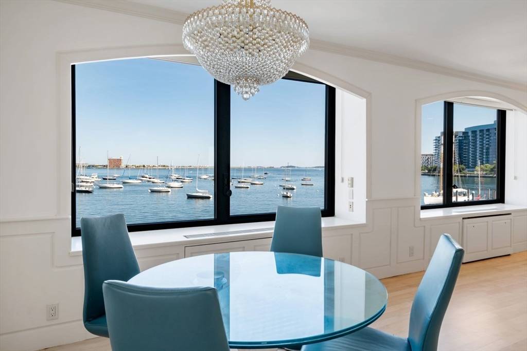 Boston, MA 02110,85 E India Row #2B