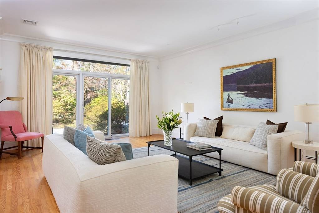 Brookline, MA 02445,291 Goddard Ave #291