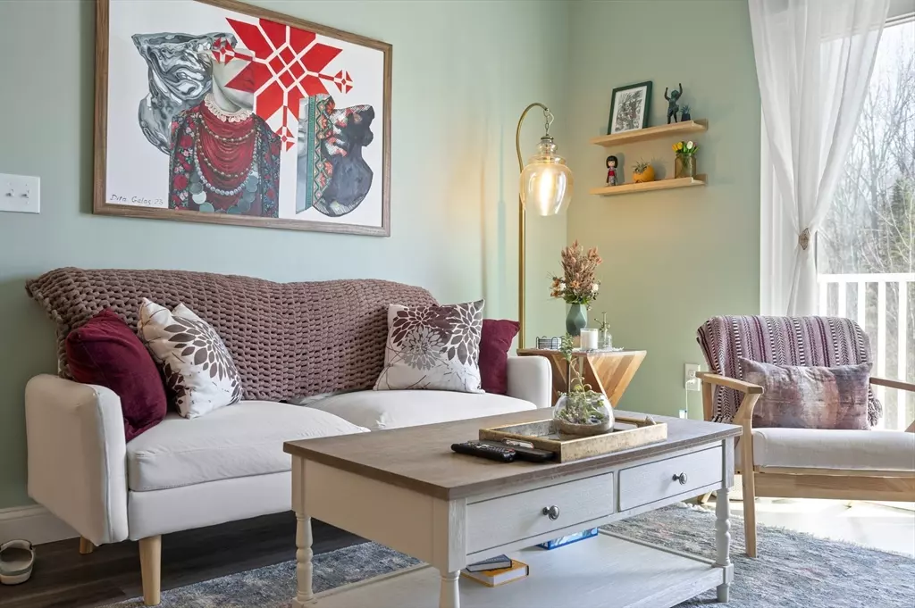 Clinton, MA 01510,3307 Briarwood Vlg #3307