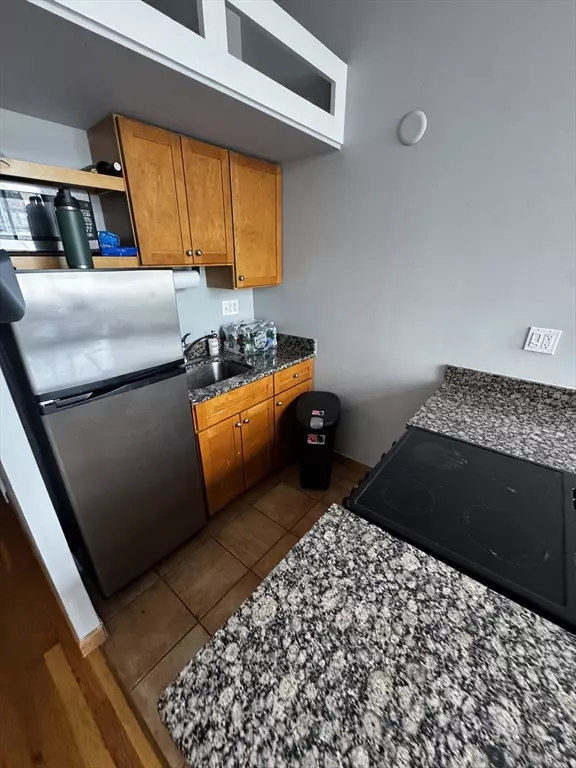 Boston, MA 02115,12 Stoneholm #511