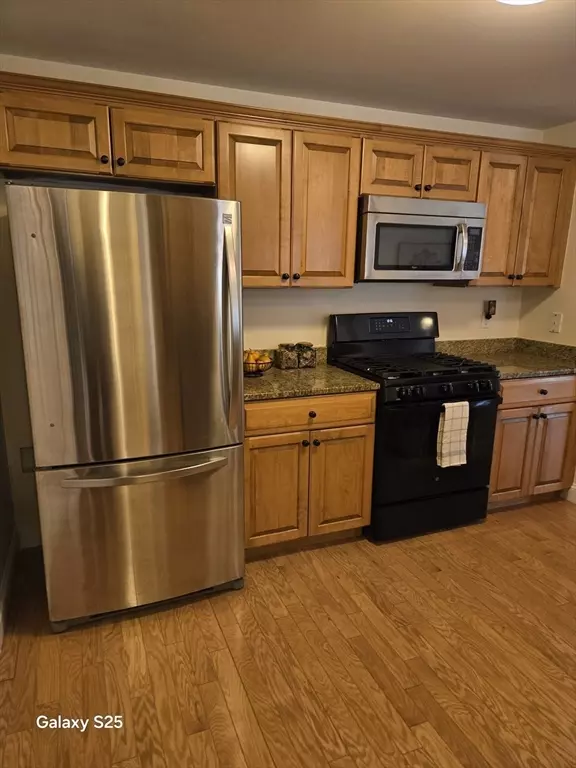 Ayer, MA 01432,708 Autumn Ridge Dr #708