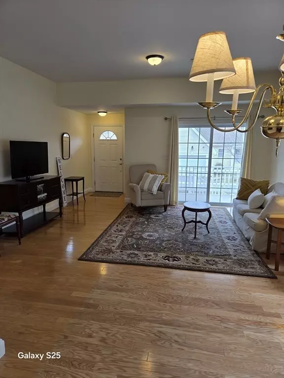 Ayer, MA 01432,708 Autumn Ridge Dr #708