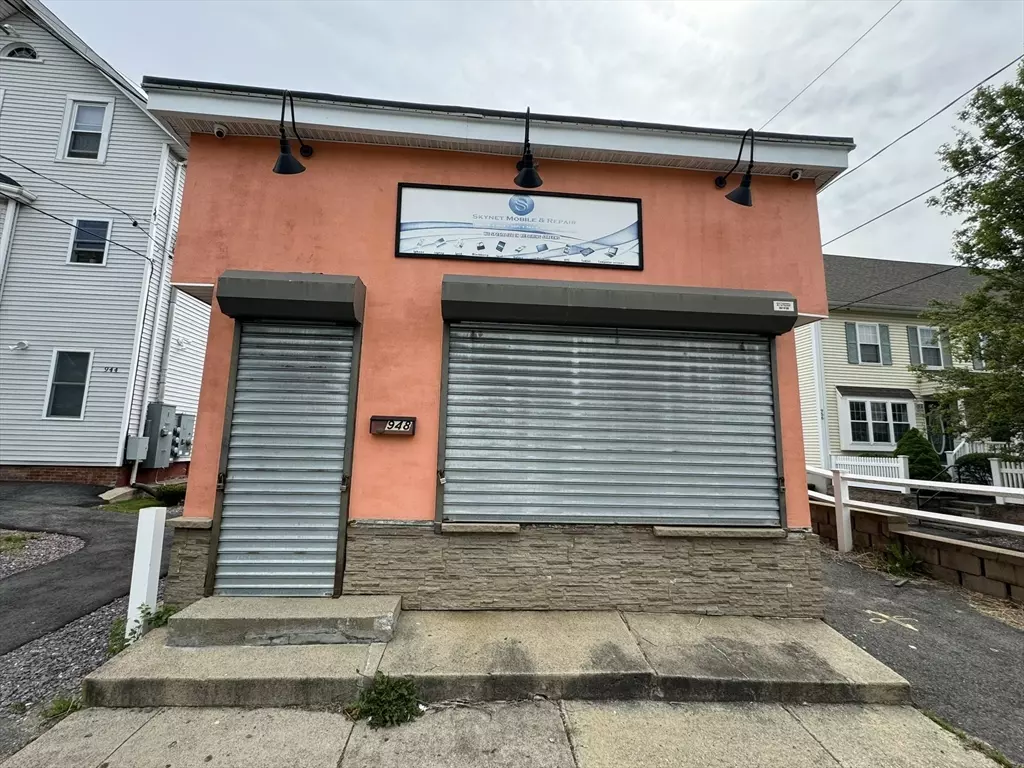 Brockton, MA 02301,948 Warren Ave