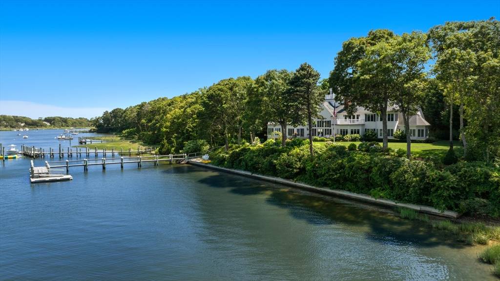 168 Garrison Lane, Barnstable, MA 02655