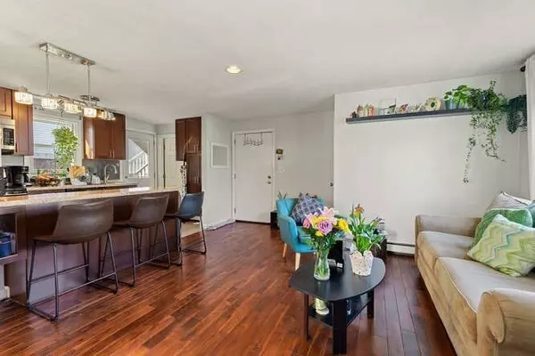 14 Orchard #A Waltham, MA 02452