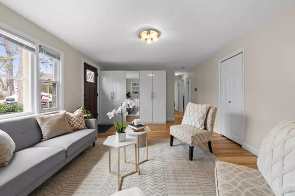 Natick, MA 01760,6 Loker St