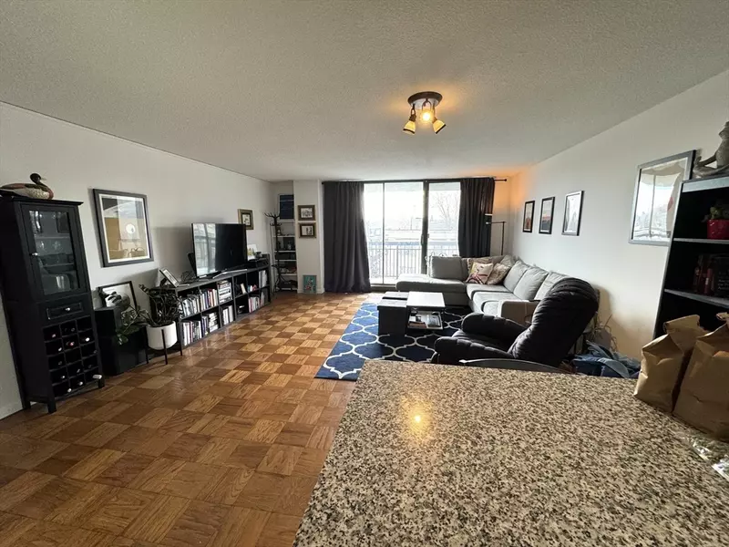 60 Longwood Ave #409, Brookline, MA 02446