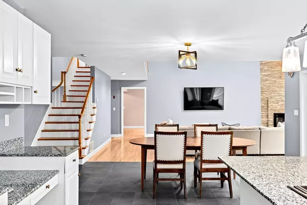 Raynham, MA 02767,138 Lounsbury Dr