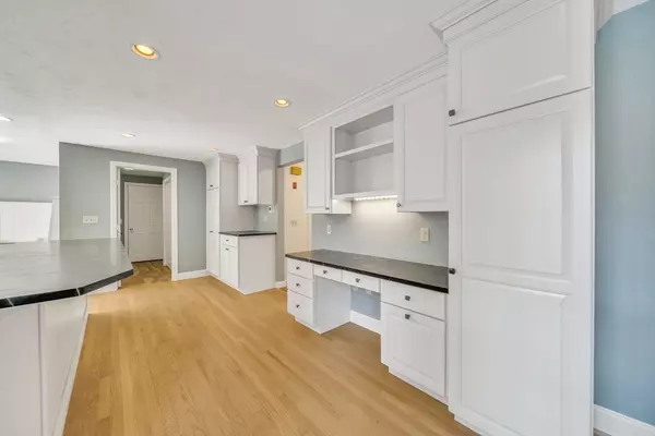 Holden, MA 01520,47 John Alden St