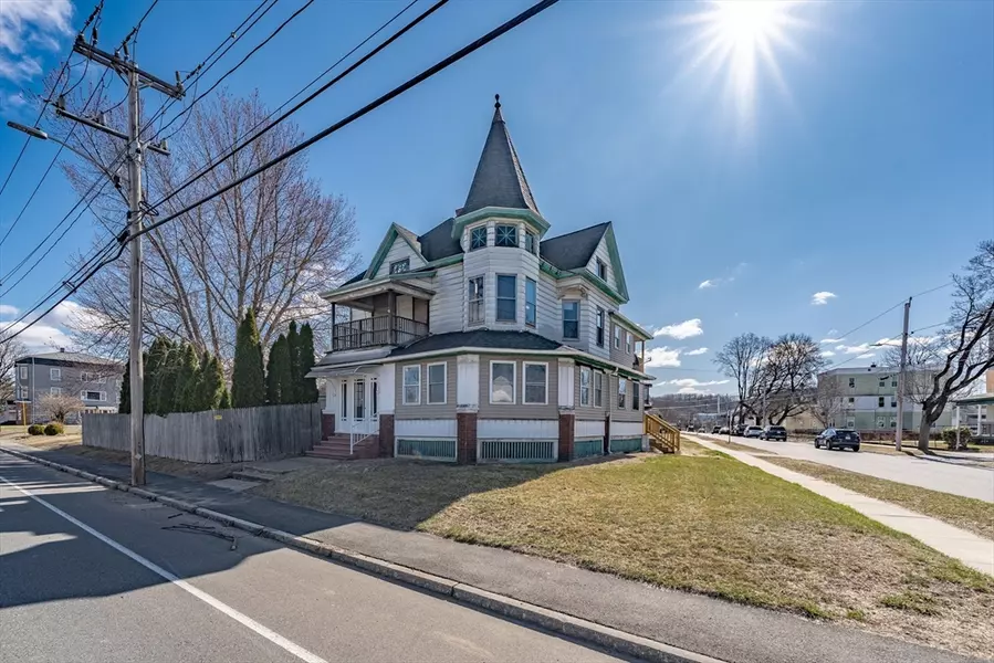 519 Chicopee St, Chicopee, MA 01013