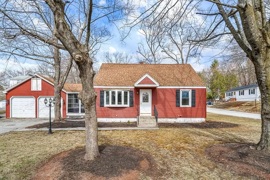 19 Capitol St, Methuen, MA 01844