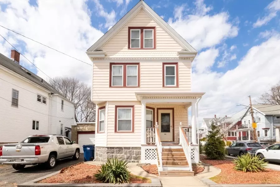 83 Selwyn St, Boston, MA 02131