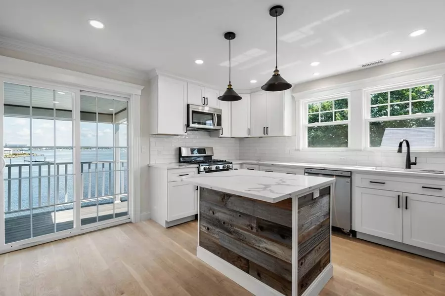 101 Leach St #3, Salem, MA 01970