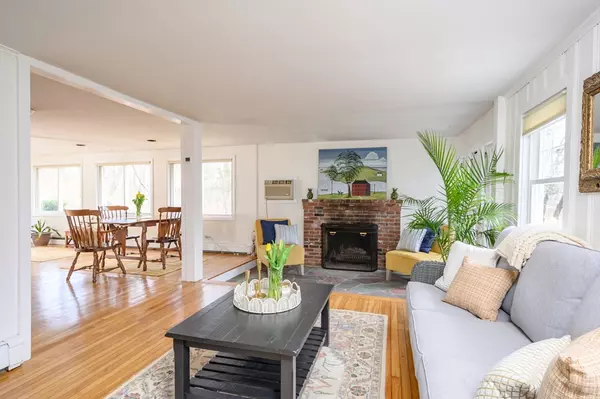 Randolph, MA 02368,57 Fowler St