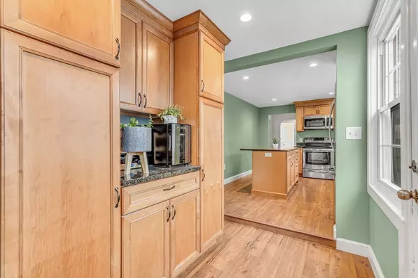 Braintree, MA 02184,361 Elm St