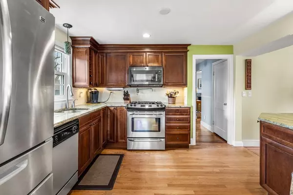 Milton, MA 02186,77 Cushing Rd