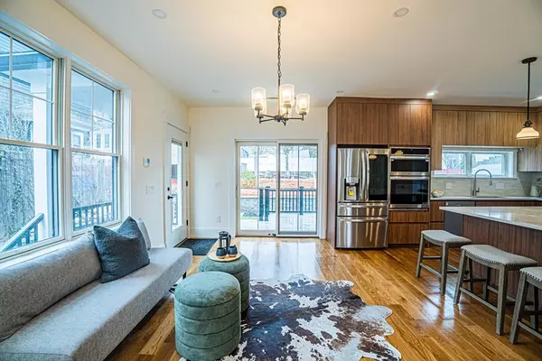 Boston, MA 02131,34 Rosecliff