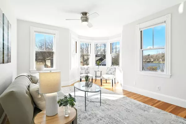 11 Spaulding St #2, Wakefield, MA 01880