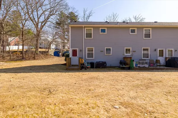 Sturbridge, MA 01566,5 Fairview Park Rd #12