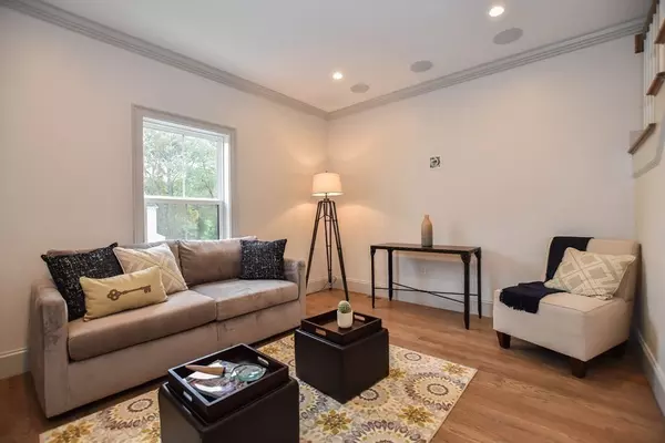 Boston, MA 02126,51 River St #51
