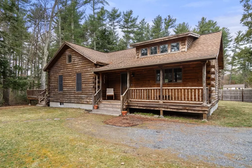 Norton, MA 02766,153 Pine Street