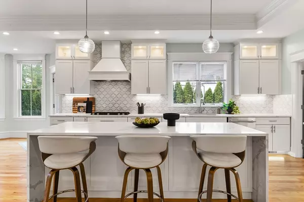 Newton, MA 02458,46 Walnut Park #1