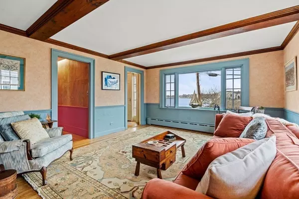 Marblehead, MA 01945,23 Gregory St