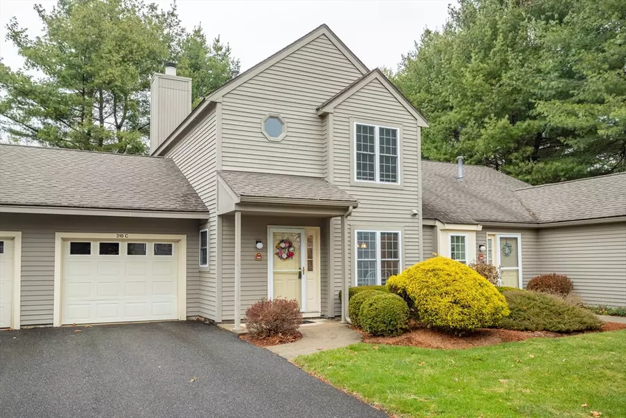 310 Ridgefield Cir #C, Clinton, MA 01510