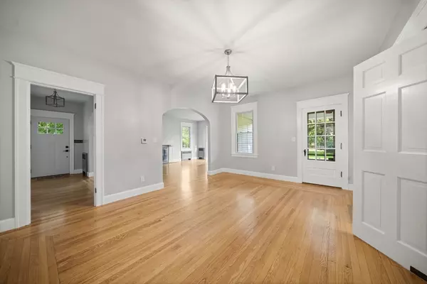 South Hadley, MA 01075,132 Lathrop St
