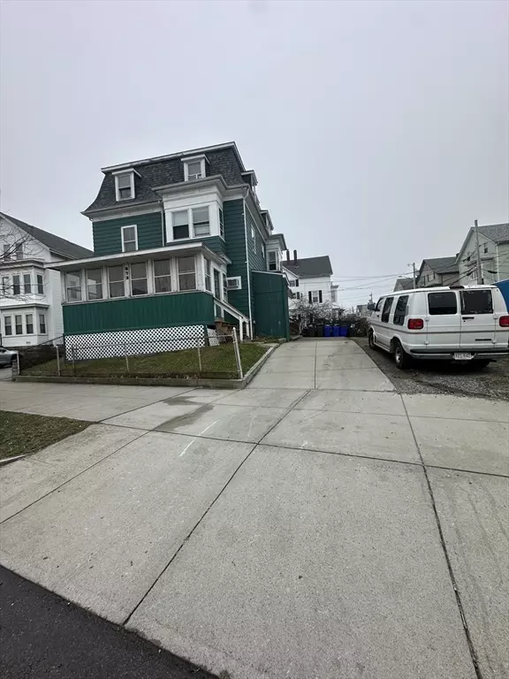 Fall River, MA 02720,872 Plymouth Ave
