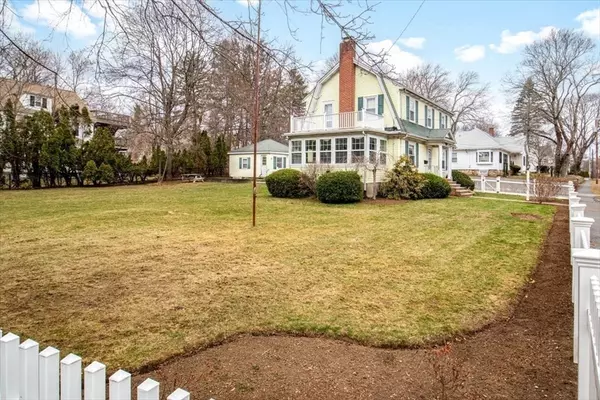 Walpole, MA 02032,115 Pleasant Street