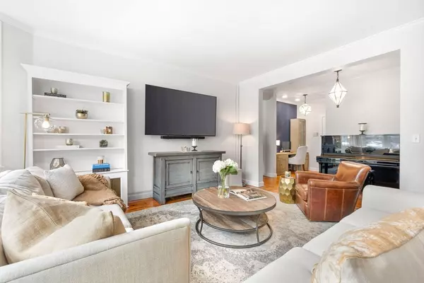 Brookline, MA 02446,66 Marshal St #1